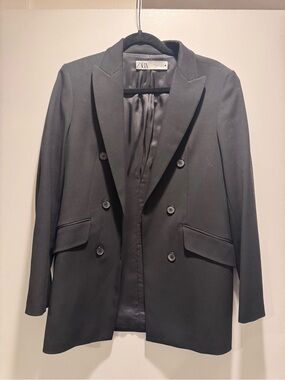 Zara Black Double-Breasted Blazer